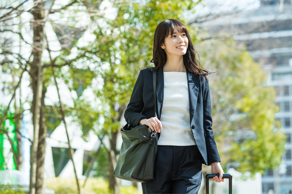 お仕事帰りに立ち寄れる